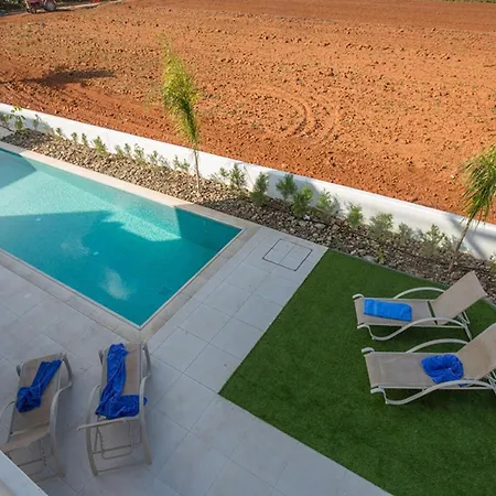 The Ultimate 5 Star Holiday In With Private Pool And Close To The Beach 1695 Βίλα